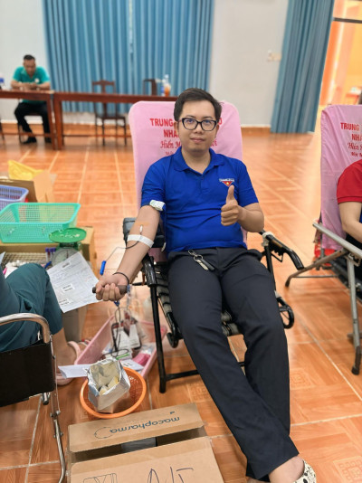 Đoàn thanh niên, nhân viên trường Mầm non Phú An tham gia hiến máu tình nguyện đợt 2 năm 2026